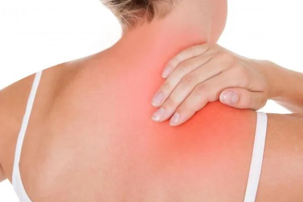 Chữa trị đau lưng trên như thế nào?