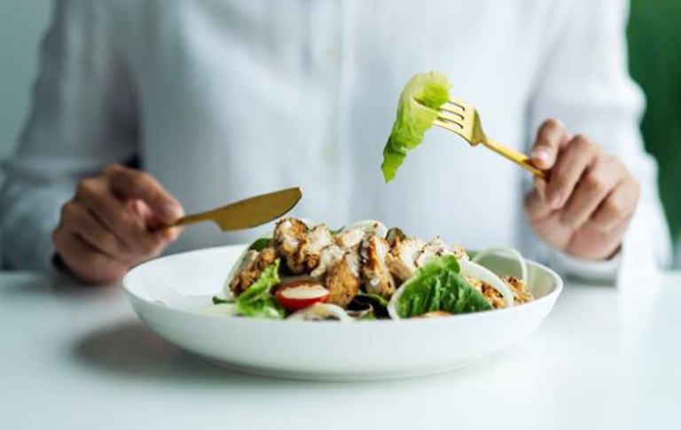 Tại sao dinh dưỡng lại quan trọng trong điều trị xương khớp?