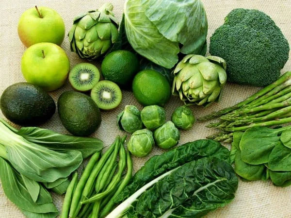 Rau ăn lá có màu xanh đậm
